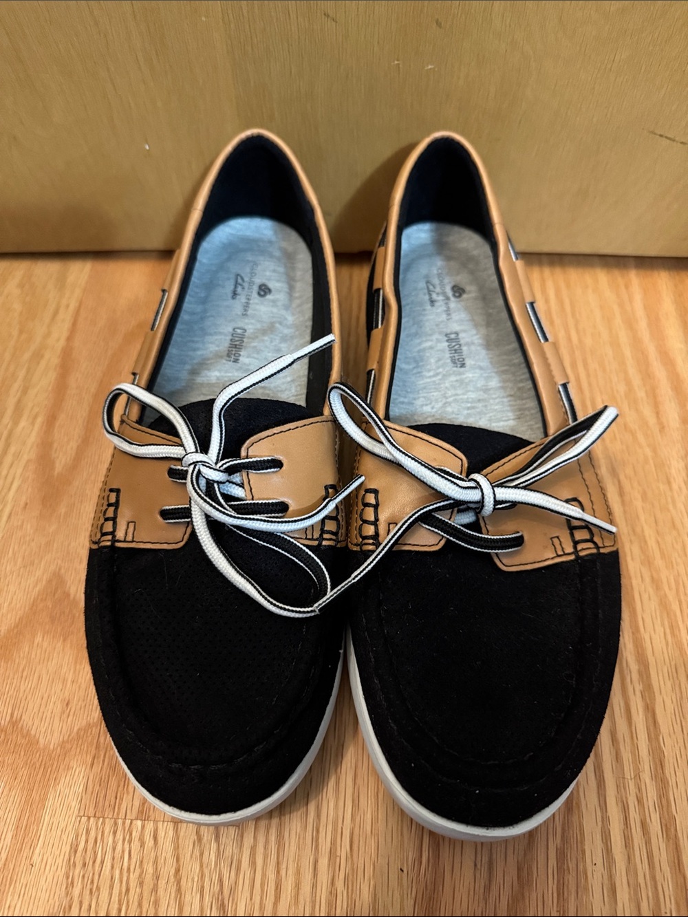 Clarks Black and Tan Two-Tone Casual Loafers